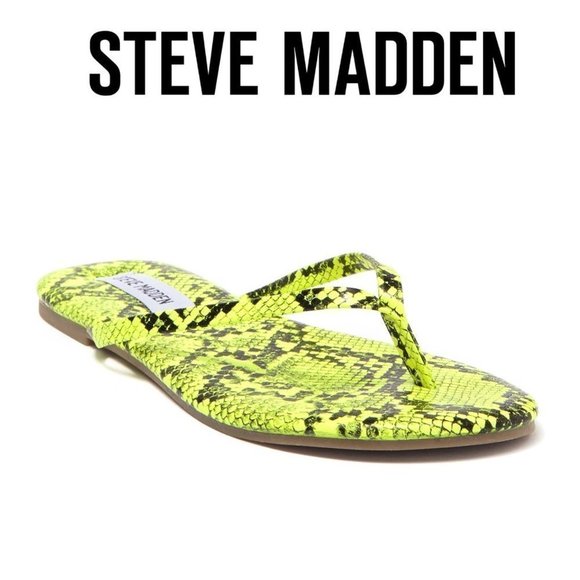 NEW Steve Madden Tay Flip Flop Sandal, Yellow Neon Snake, Size Women 6 - Picture 1 of 5